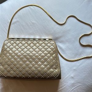 JUDITH LEIBER LIZARD CLUTCH WITH GOLD TONE CHAIN AND MOTHER OF PEARL (FI…
